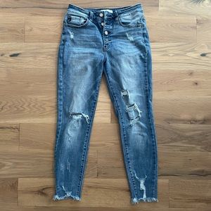KanCan Distressed Jeans